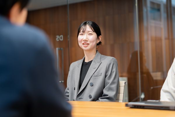 インタビュー写真